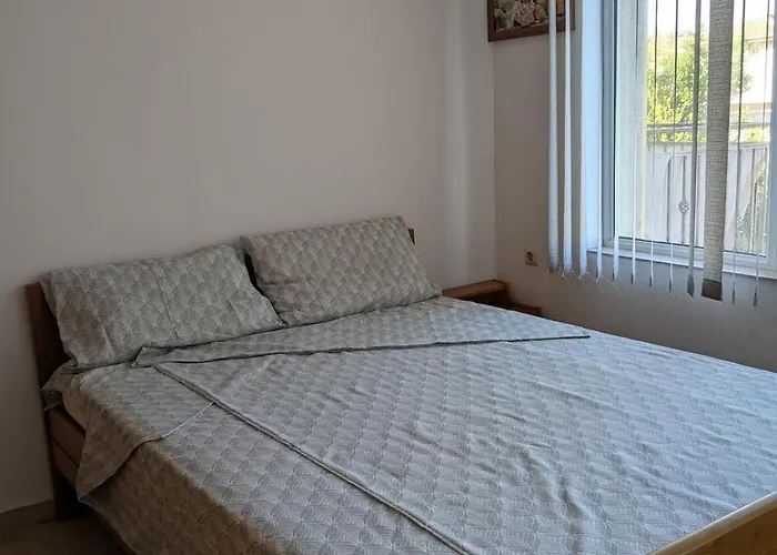 Akrotiri 2br Daire *