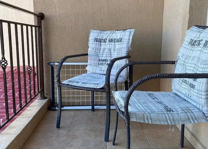 Akrotiri 2br דירה